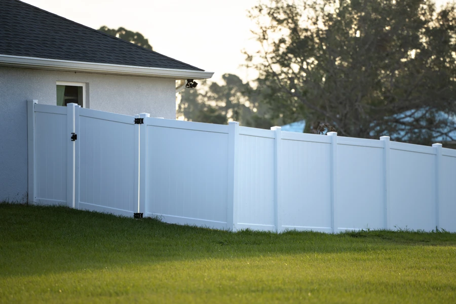 Affordable Vinyl Fence Repair Snohomish, WA