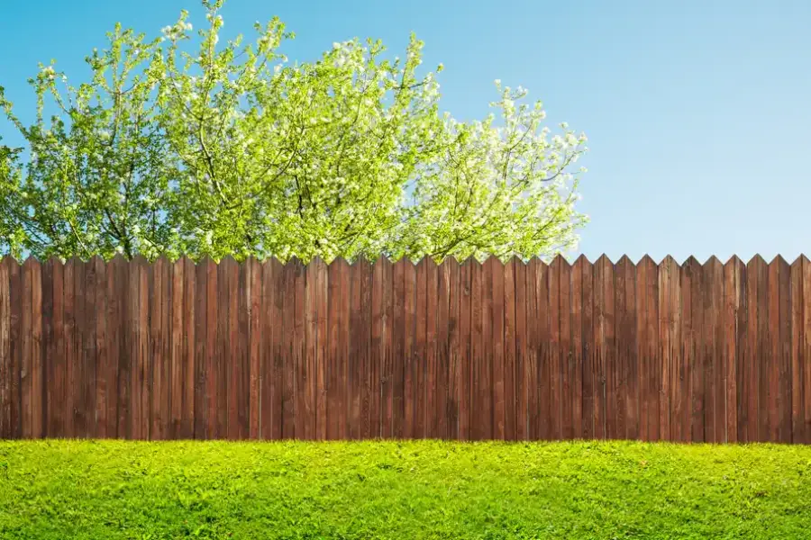 How To Choose The Right Fence Material For Your Property in Snohomish, WA