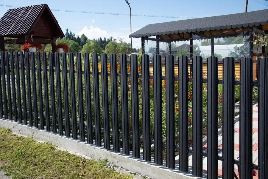 The Role Of Metal Fencing In Preventing Unauthorized Access Snohomish, WA